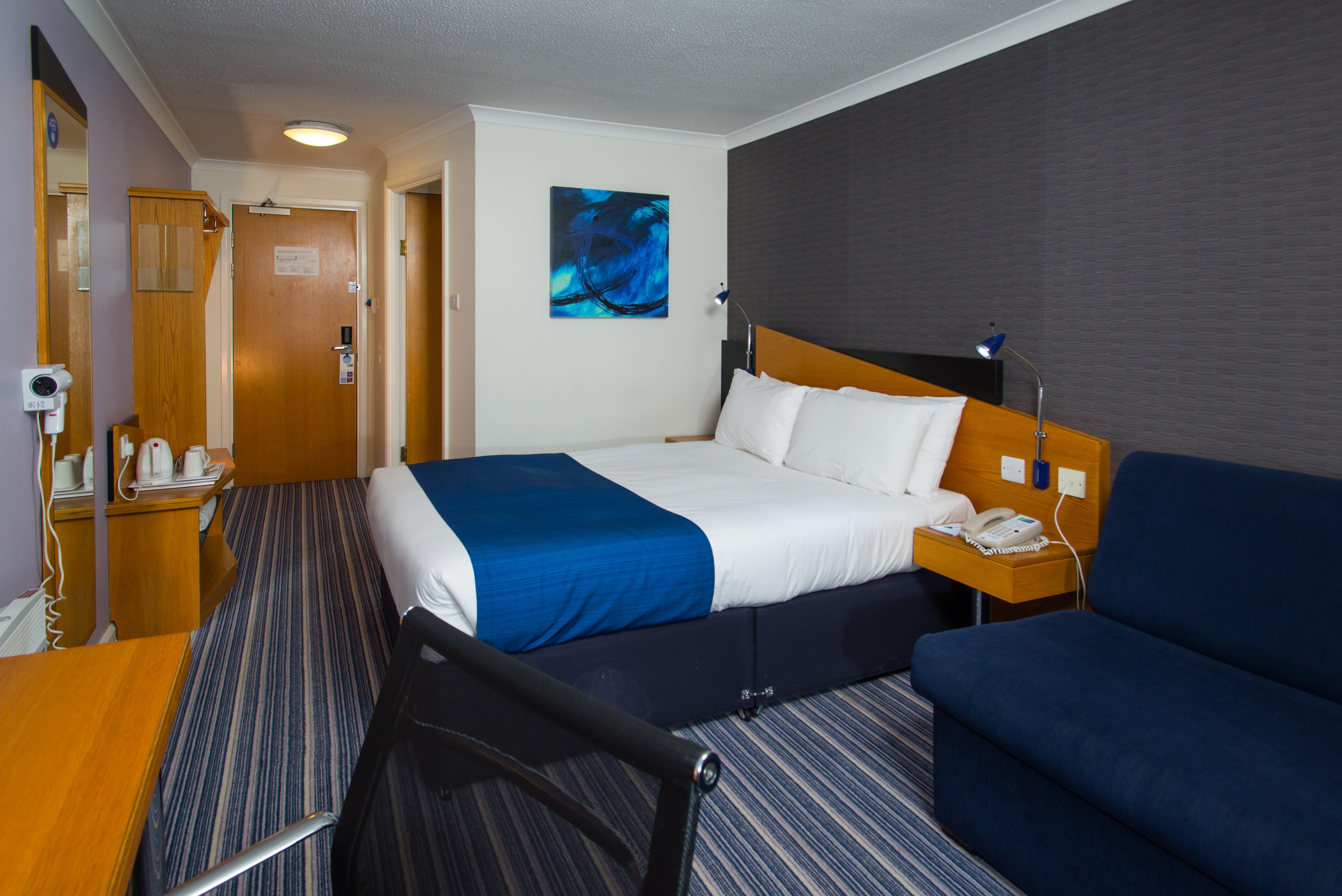 Holiday Inn Express Northampton - South By Ihg Ngoại thất bức ảnh