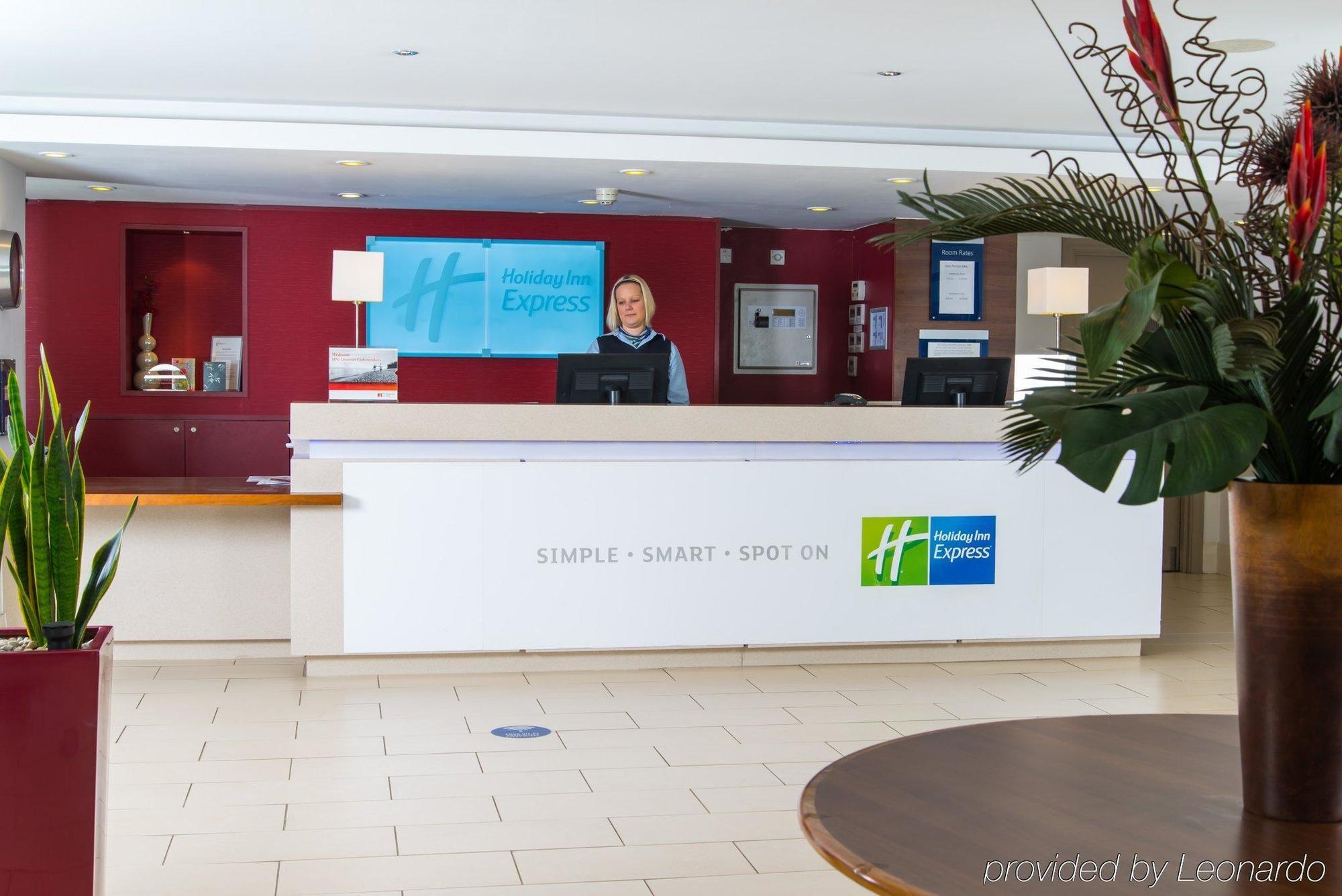 Holiday Inn Express Northampton - South By Ihg Ngoại thất bức ảnh