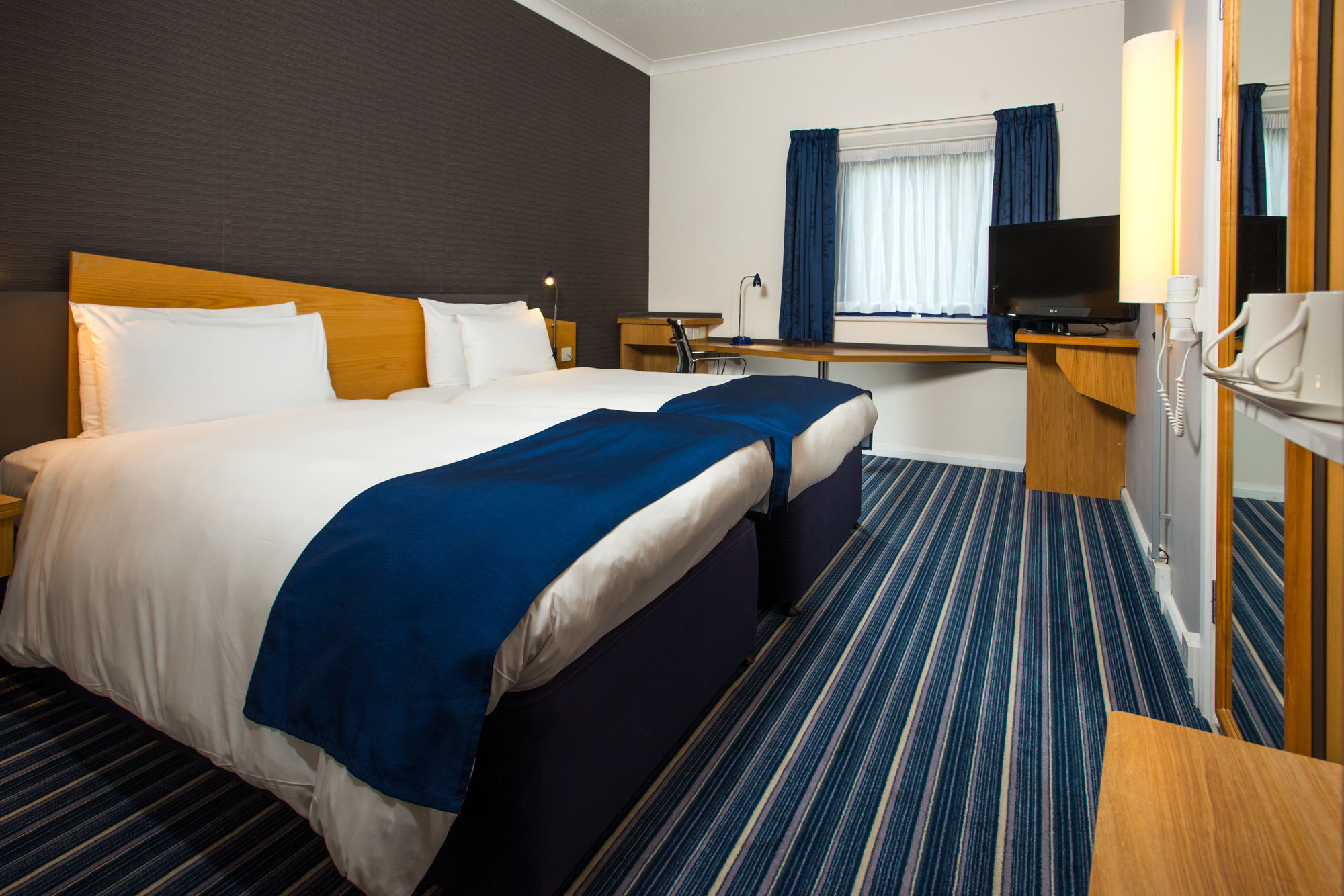 Holiday Inn Express Northampton - South By Ihg Ngoại thất bức ảnh